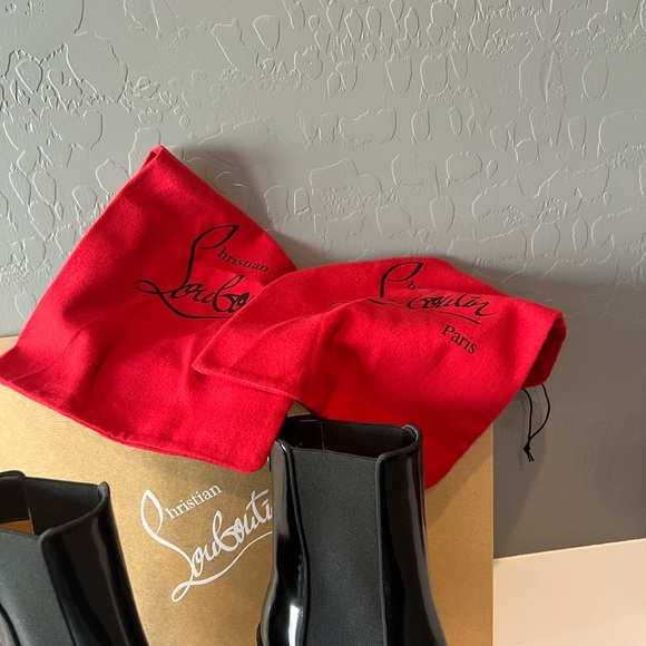 Christian Louboutin
Loubirain Calf-High Rain Boots Size 39 - Picture 5 of 7